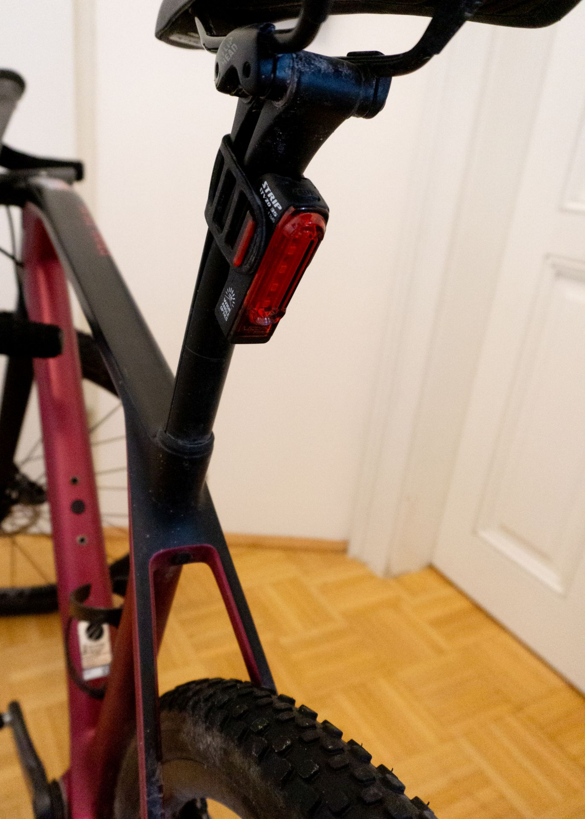Supernova Tail Light 3 Pro E-Bike Rücklicht mit Bremslicht mit  StVZO-Zulassung - bike-components